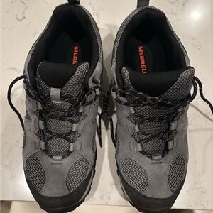 Merrell Men's Gray and Black Athletic Sneakers